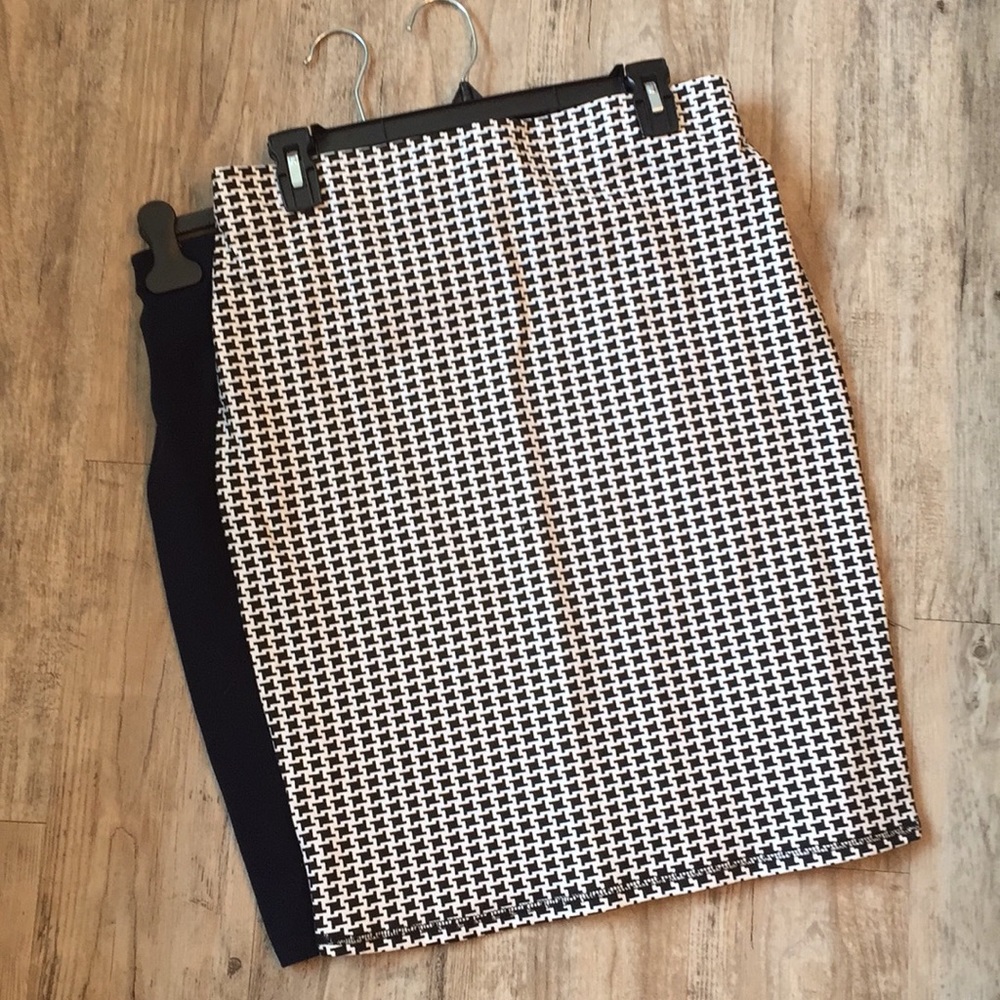 NWOT Two Old Navy pencil skirts
